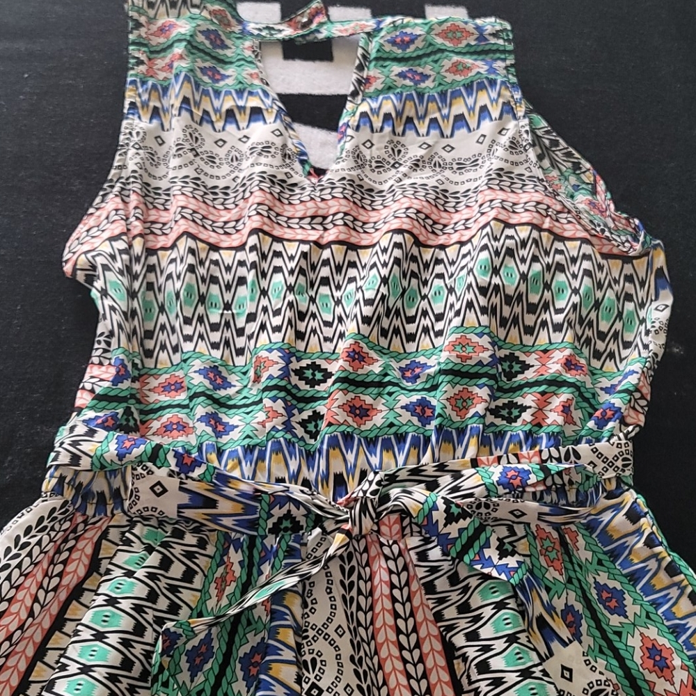 Romper - Picture 2 of 3